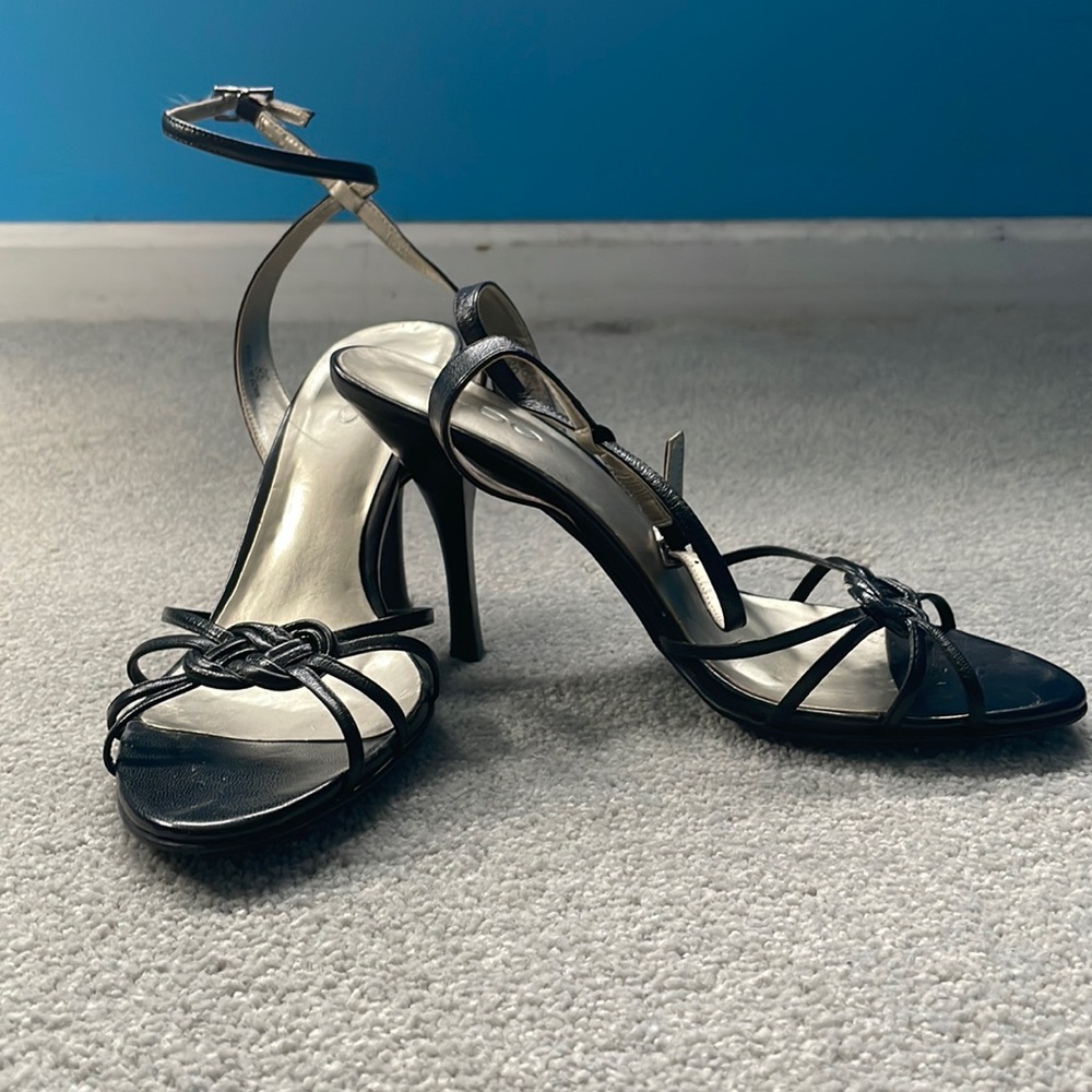 Black Aldo heel sandal